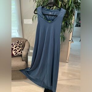 Halston blue sleeveless high low dress. New w/ tags.